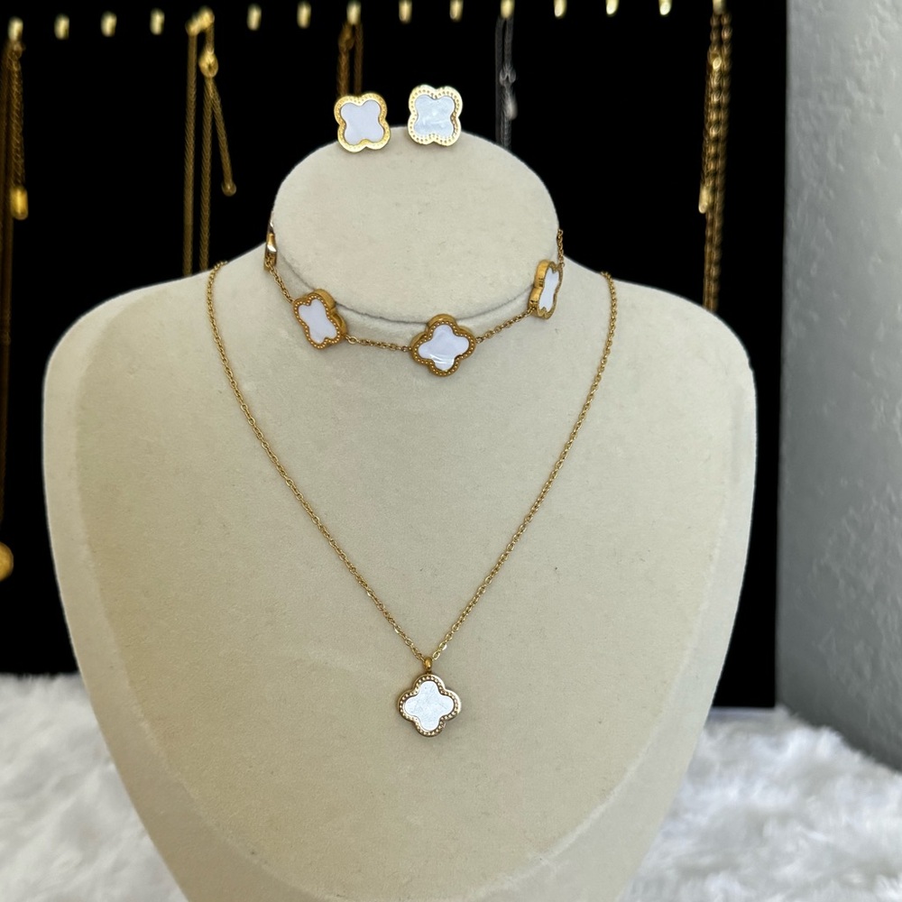 Clover set